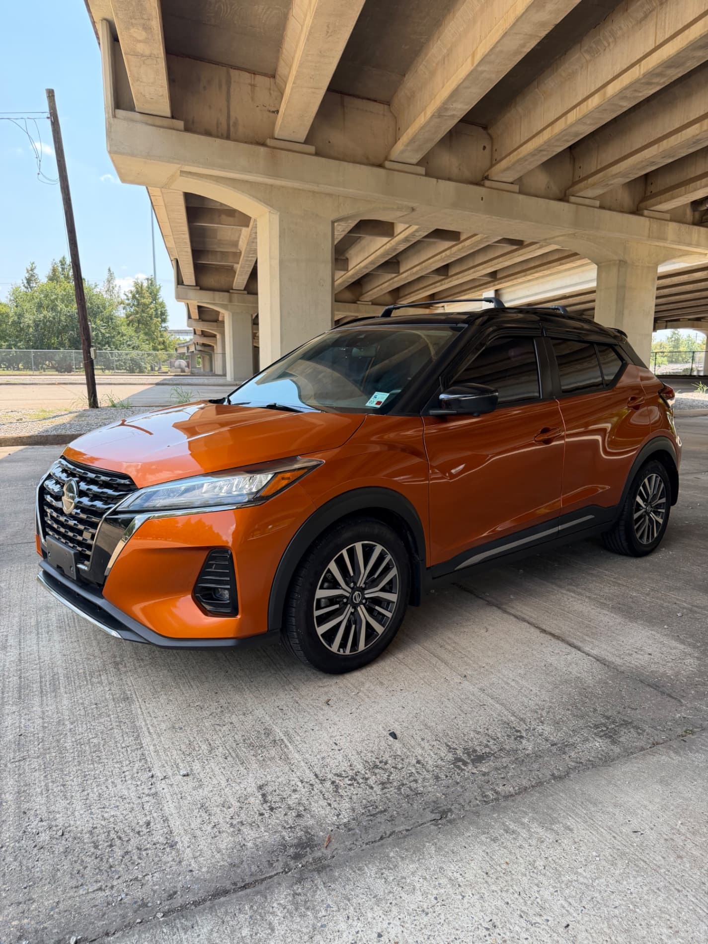 2021 NISSAN Kicks SR